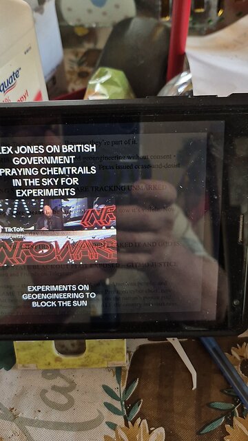 Chem trails Alex jones