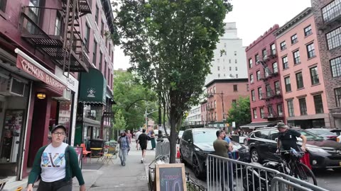 New York City LIVE Walking (chat on YouTube)