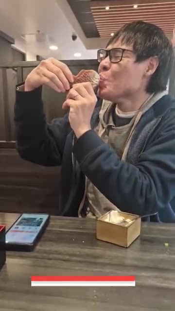 Valentine’s Day Date at Kura Sushi ATX | Funny Taiyaki Fish Meme Moment