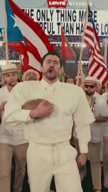 🎤🇺🇸 Bad Bunny lleva el sabor latino al Super Bowl con un poderosísimo mensaje de amor y unidad