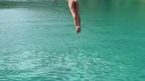 Sexyjump19