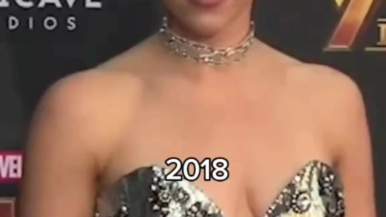 scarlett johansson Transformation 2066-2022