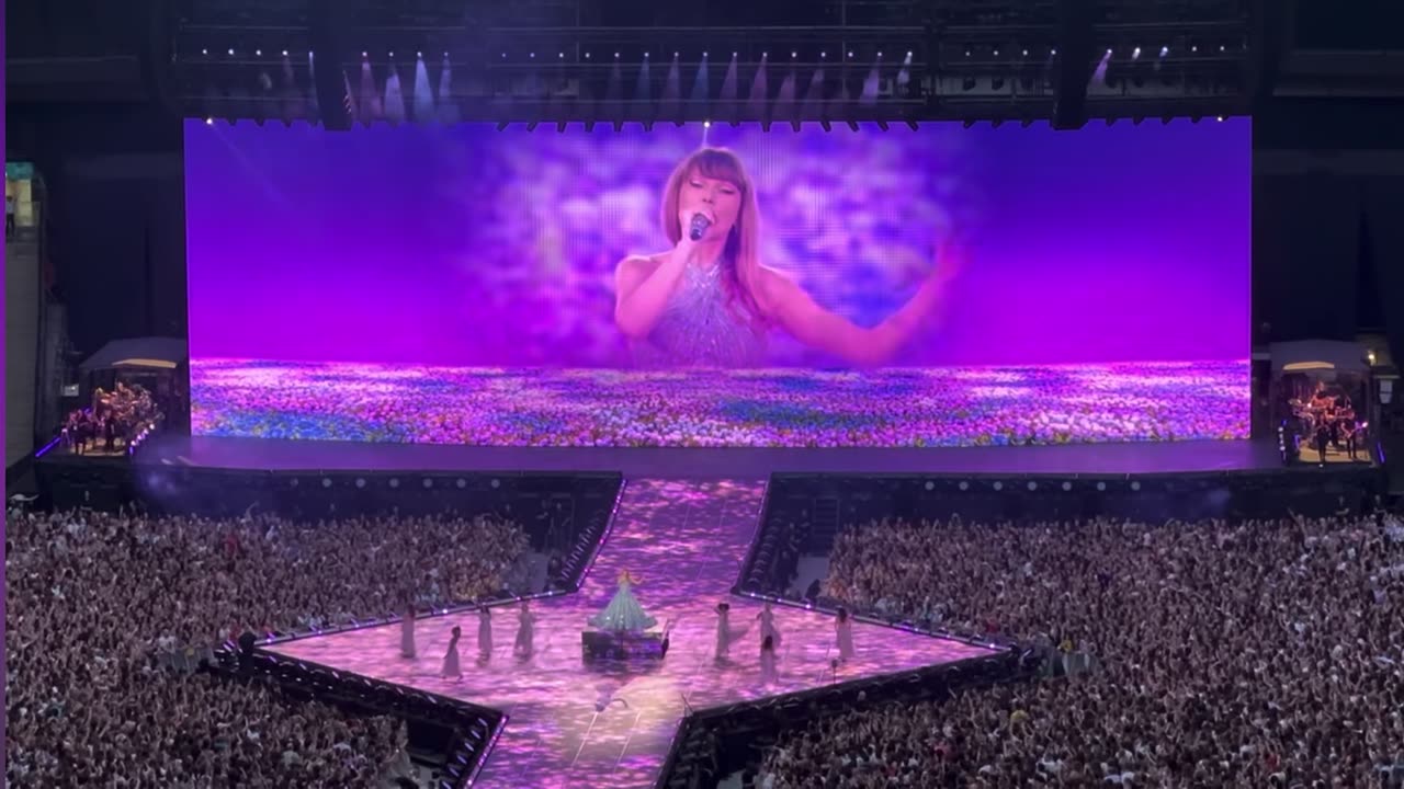 Taylor swift - enchanted ( the eras tour London night 6)