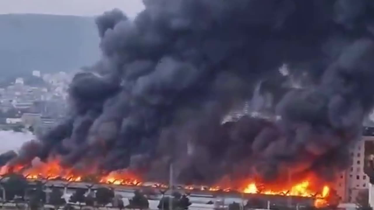 Massive fire engulfs market near Railway station in Tbilisi, Georgia