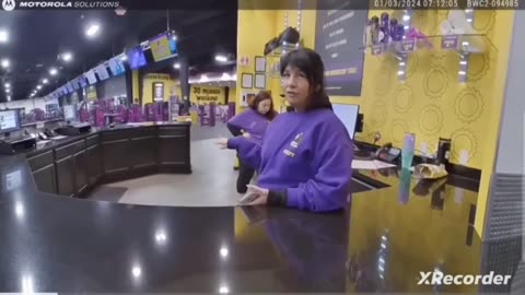 Man losses his phone at Gym but wont listen: Cop Cam