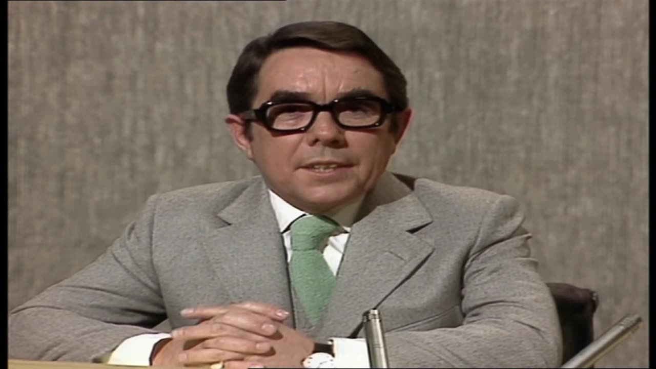The Two Ronnies, Series 7, Episode 4,