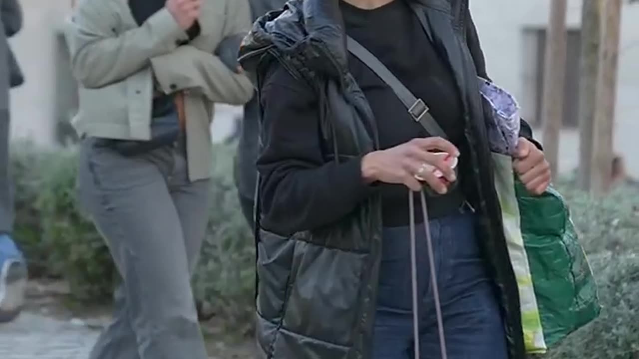 su reaccion lo dice todo 🤣