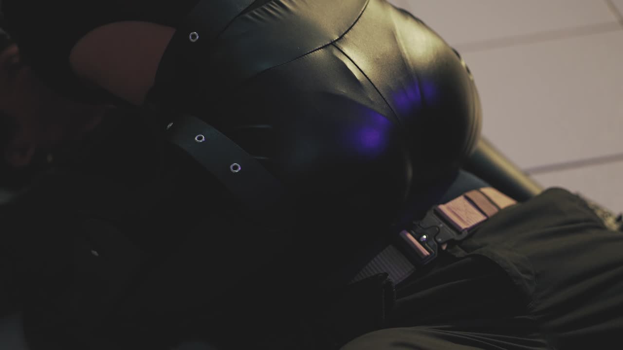 Neon Hunter 3