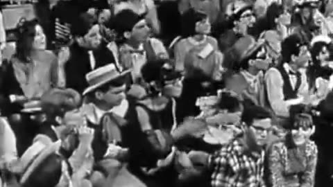 Bobby Pickett Monster Mash (360p)