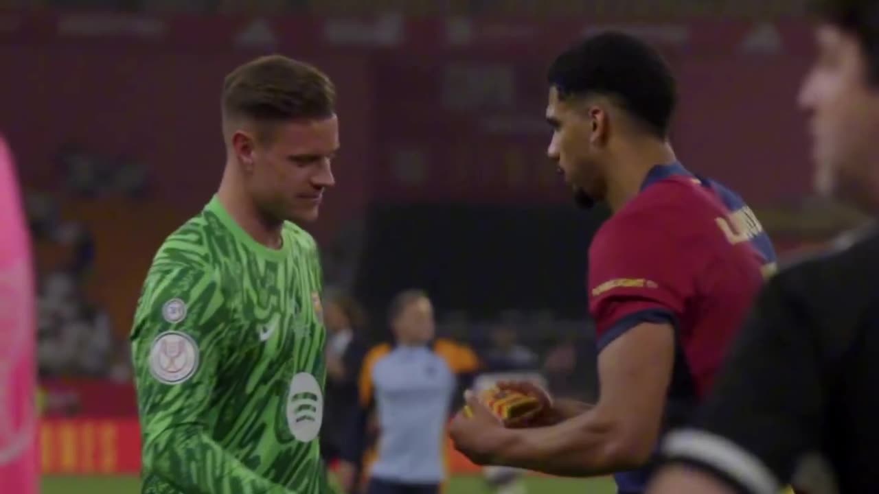 Ter Stegen caught refusing to take captain's armband after Copa del Rey win