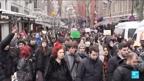 Thousands protest for second night over Istanbul mayor's arrest
