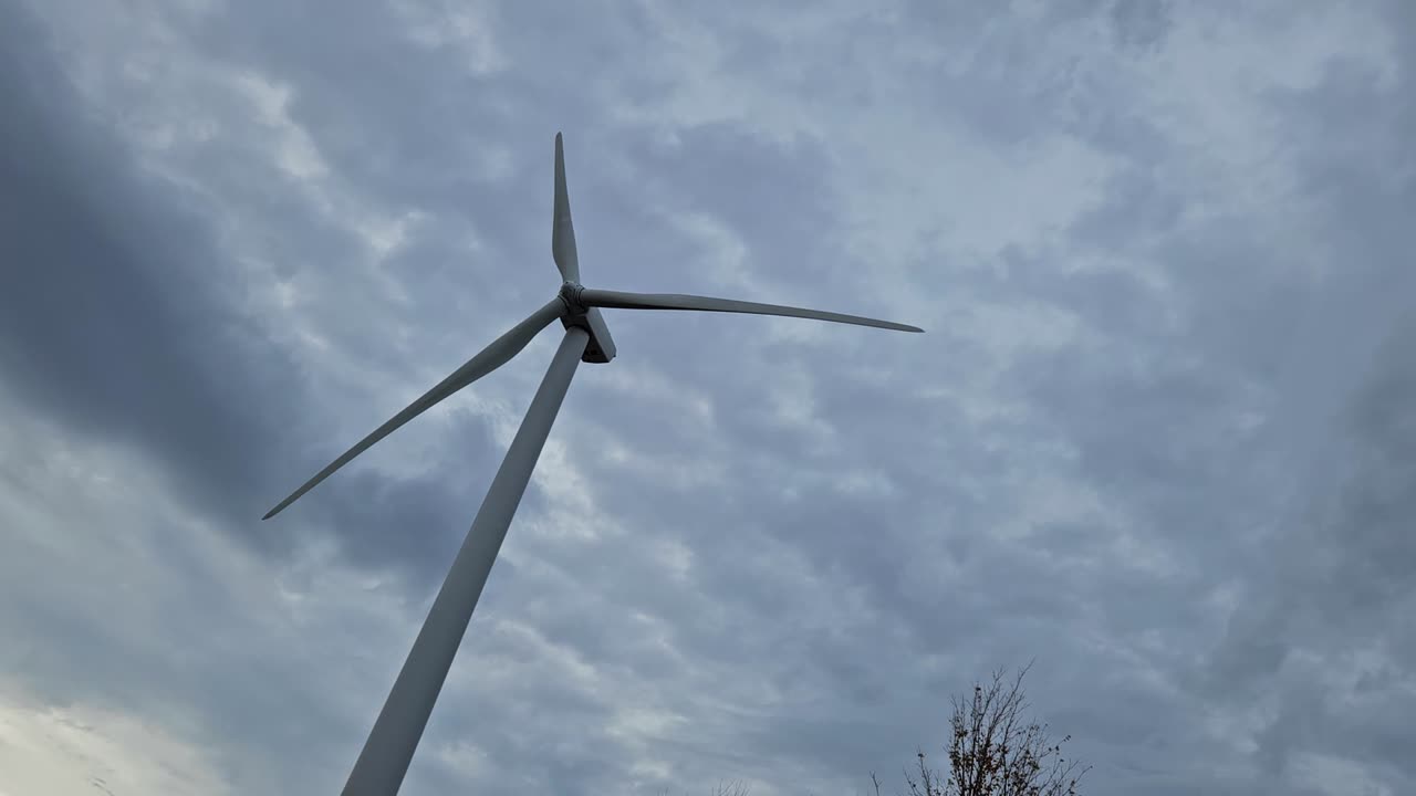 Noisy wind turbine