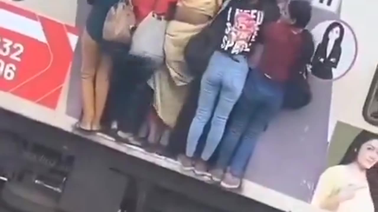 The trains in the west will be like this by 2030!😁