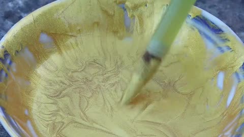 松烟墨“色黑如漆，研之无声”被列为贡品。#百young非遗计划#非遗守护人#非遗有好物#vivoXFold5