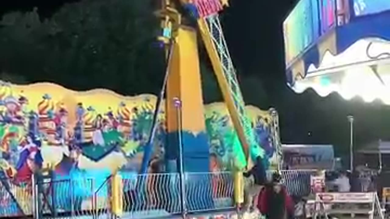 🎡😱 When Fun Turns Into Fear 😱🎡