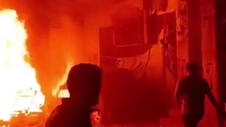 The Saviour - 🚨🇵🇸🇮🇱 BREAKING： Israel is BURNING civilians alive RIGHT NOW in Gaza! ..