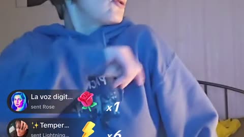 💃🔥 Shake Dat! You Have to See This Viral Dance Move | FunFM