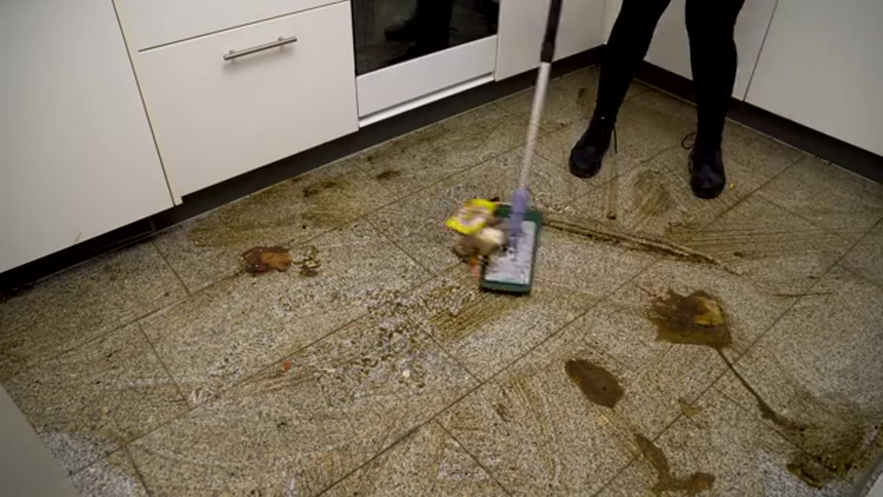 She Couldn’t Afford a $15,000 Professional Cleaning – So I Did It for Free 💖_part7