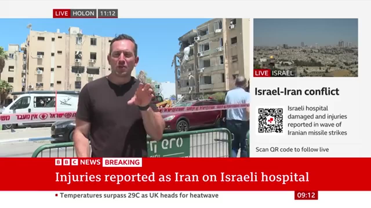 Israeli hospital damaged after wave of Iranian missile strikes _ BBC News(360P)