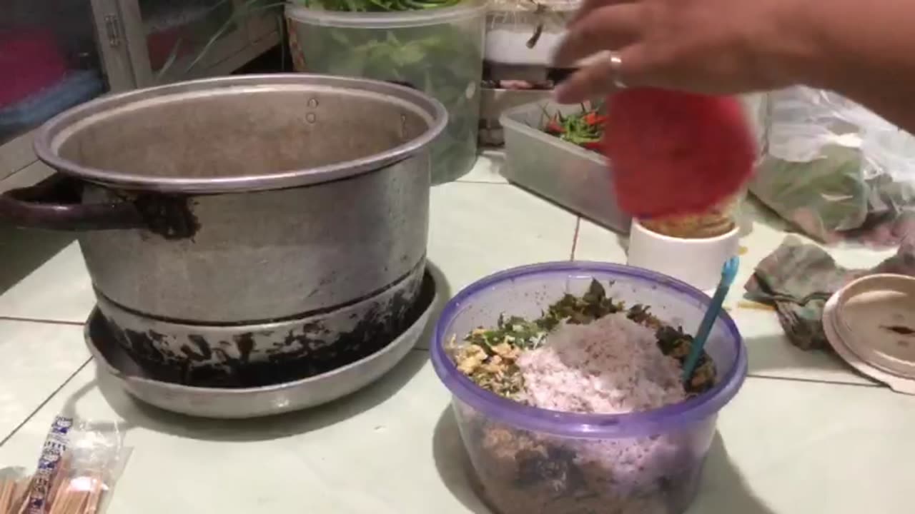 Pepes Fish Tutorial Part 2: Wrapping, Cooking, and Serving