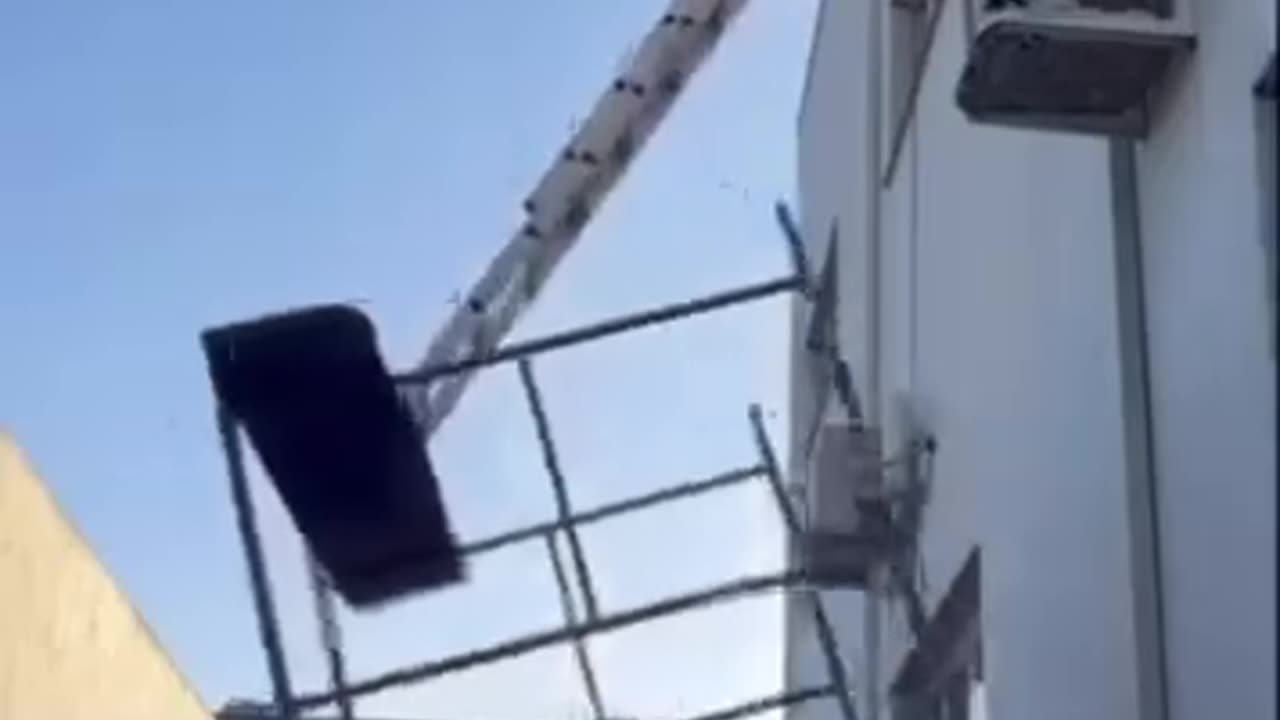 Oh my God watch this video 🤣😯