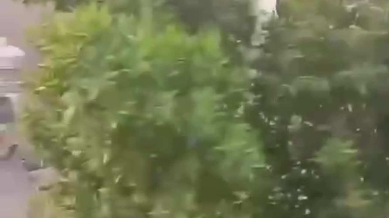 🇵🇰🇮🇳 Hostilities have restarted at the line of contact. Pakistan is also moving heavy military