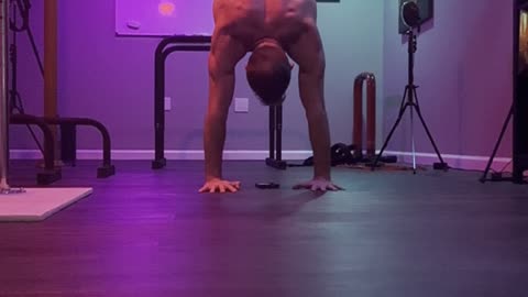 Chasing the 60-Second Handstand – Day 1