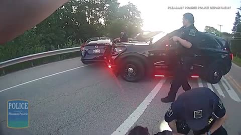 Driver hits cop cars during 100-mph chase from Wisconsin to Illinois | VIDEO