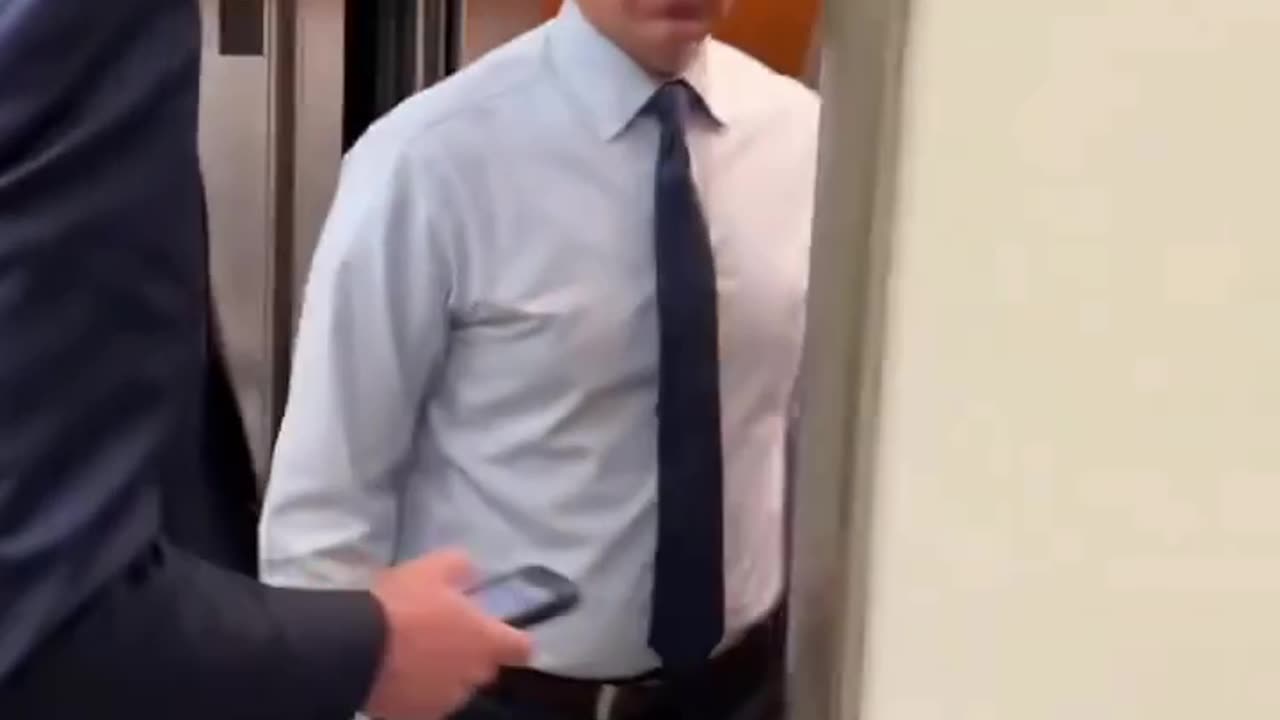 Senator Jim Banks responds hilariously to disgruntled HHS worker who just got Fired