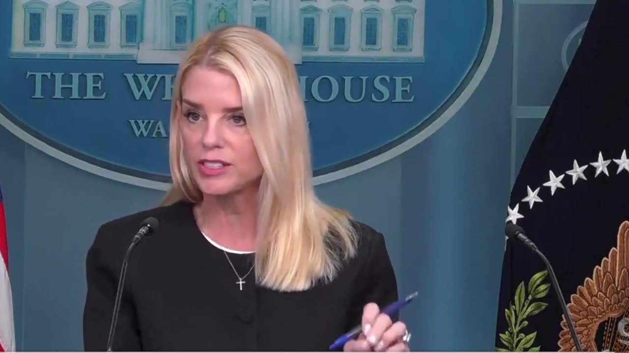@AGPamBondi: "...Chúng ta sẽ không còn những thẩm phán gian trá bác bỏ các chính sách @POTUS..."
