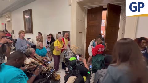 Disabled leftists attempt to storm Congressional hearing