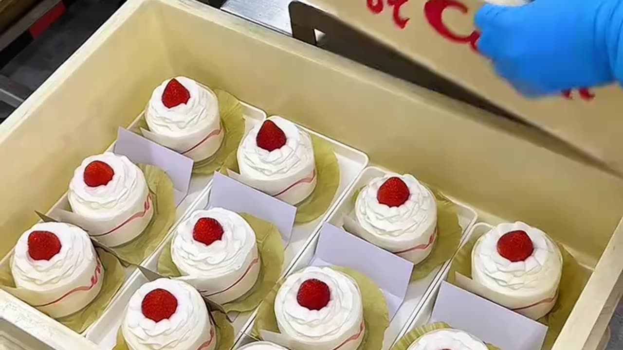 Strawberry cake
