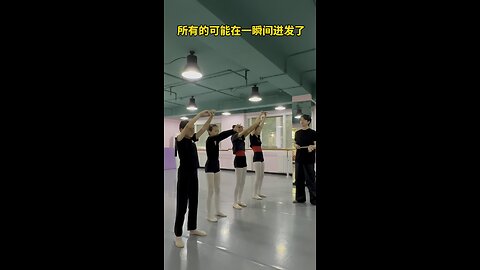 All thoughts came to mind in an instant.#funny #dance #fyp #trending #foryou