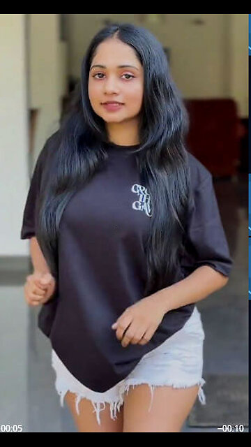 Sri Lankan Teen girl dance hot 💔🔥