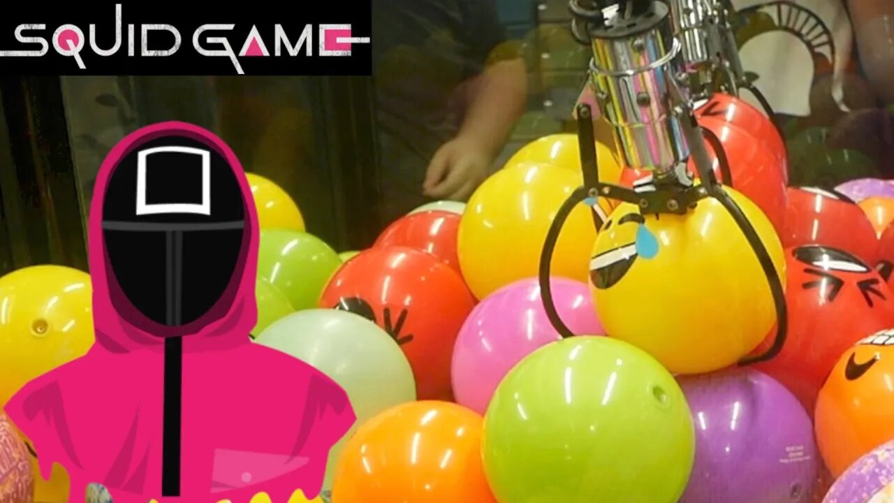 WE PLAY THE SQUID GAME AT THE ARCADE...