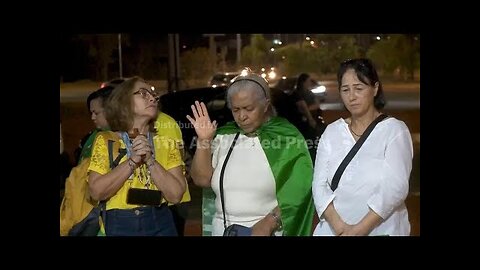 Supporters pray as Brazil s former President Bolsonaro awaits court verdict in coup plot trial