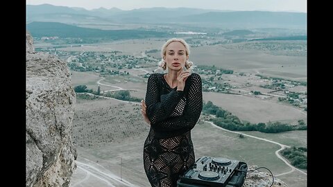 Eva Kari White rock Ak-Kaya mix