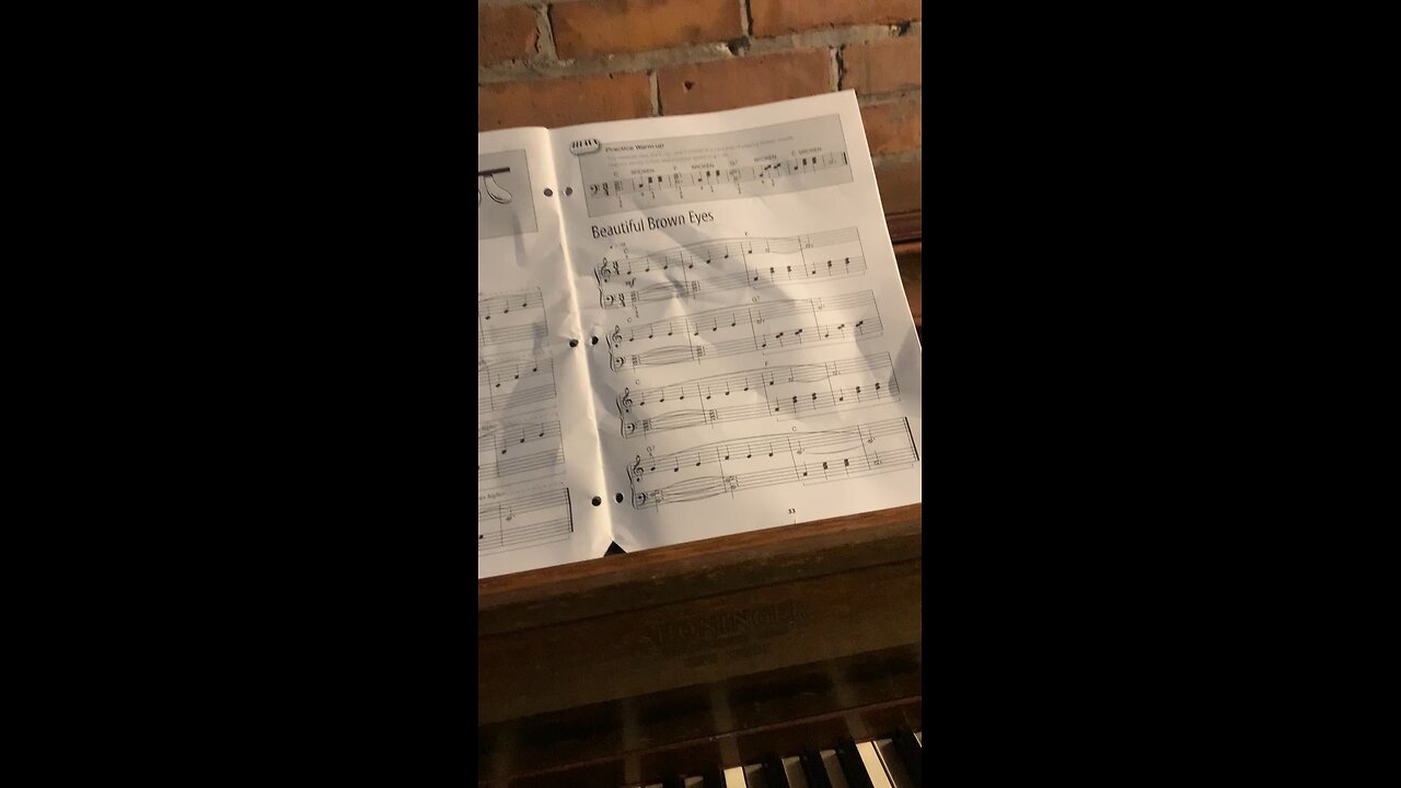 How to play Beautiful Brown Eyes on Piano