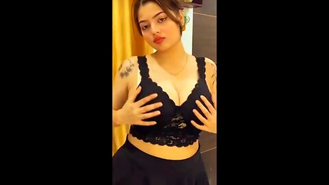 Bhabhi ji ka mast Andaaz 🔥😘 #rumble #bhabhi Viral #trending #romantic