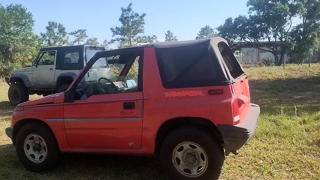 Geo Tracker vs Suzuki Samurai test drive w/ Shelby the Pitsky Osceola county Florida Holopaw 4wd