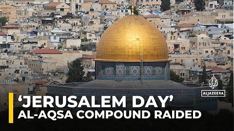Israeli settlers storm Al-Aqsa Mosque compound to celebrate _Jerusalem Day_