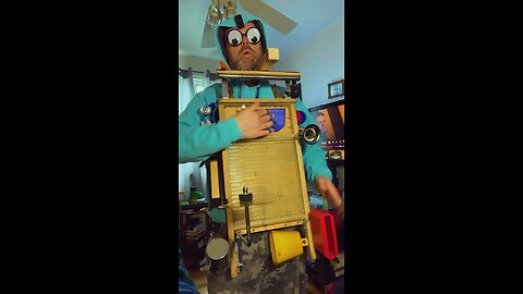 Googley eyes doohickey rhythm maker