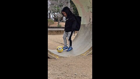 Amazing skillful kid🥰