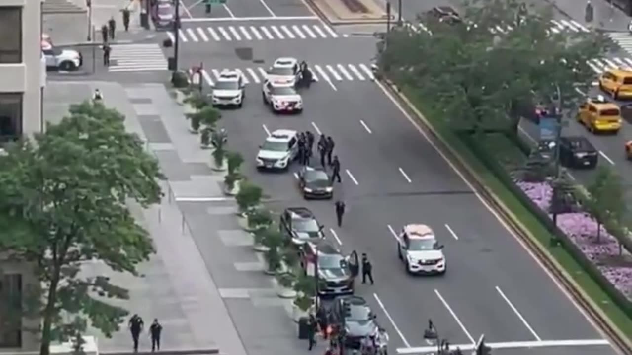 Disparan con un rifle de asalto a un policía y a dos civiles en EE.UU.