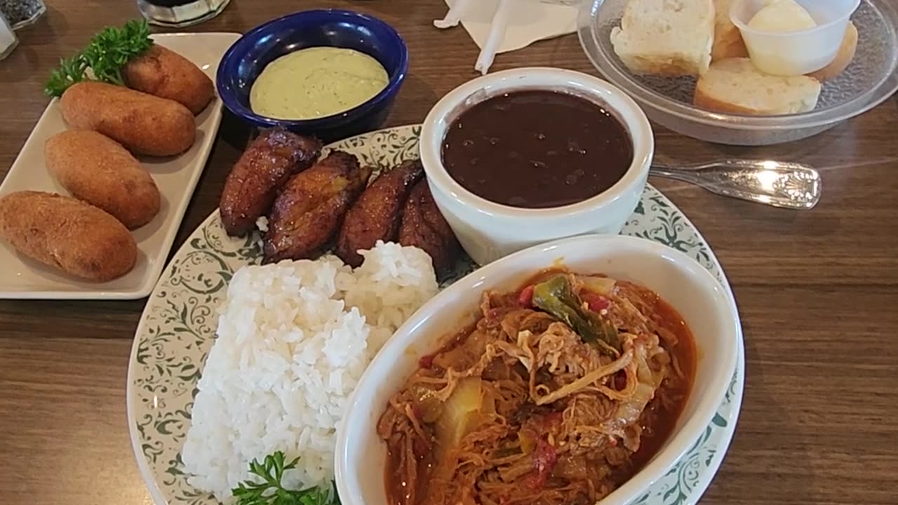 MEAL OF THE DAY DEDICATED TO CAFE PIQUE OWNER