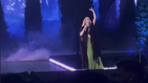 Taylor Swift - willow (the eras tour London night 4)