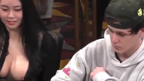 Woman exposes nipple while player tanks to her bet, on purpose? Texas Holdem Poker