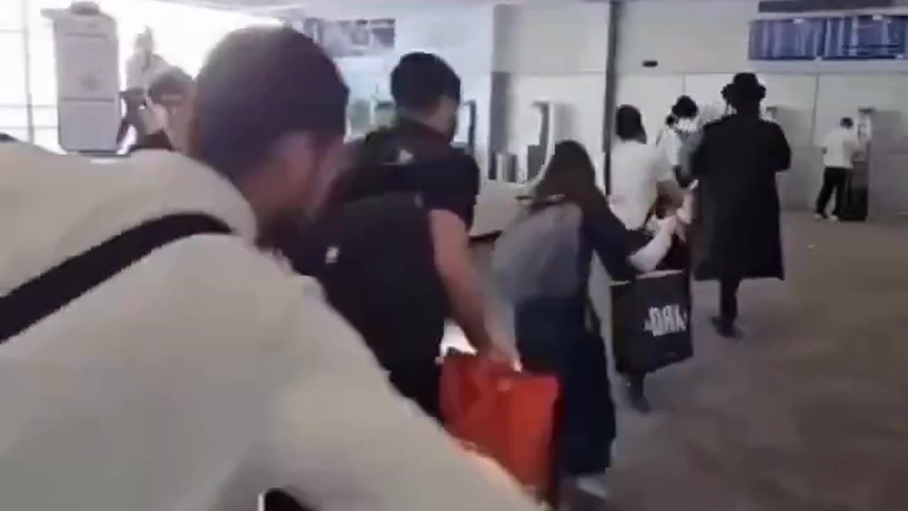 Meanwhile in Zionistan 🏃