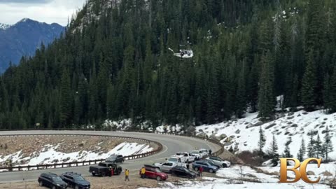 Climber survives 400-foot fall that killed 3 friends in Washington state