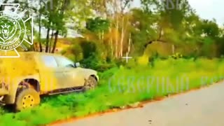 🚁💥 Ukraine Russia War | Fiber-Optic Drones Hit Two Ukrainian Pickup Trucks in Kharkov | RCF